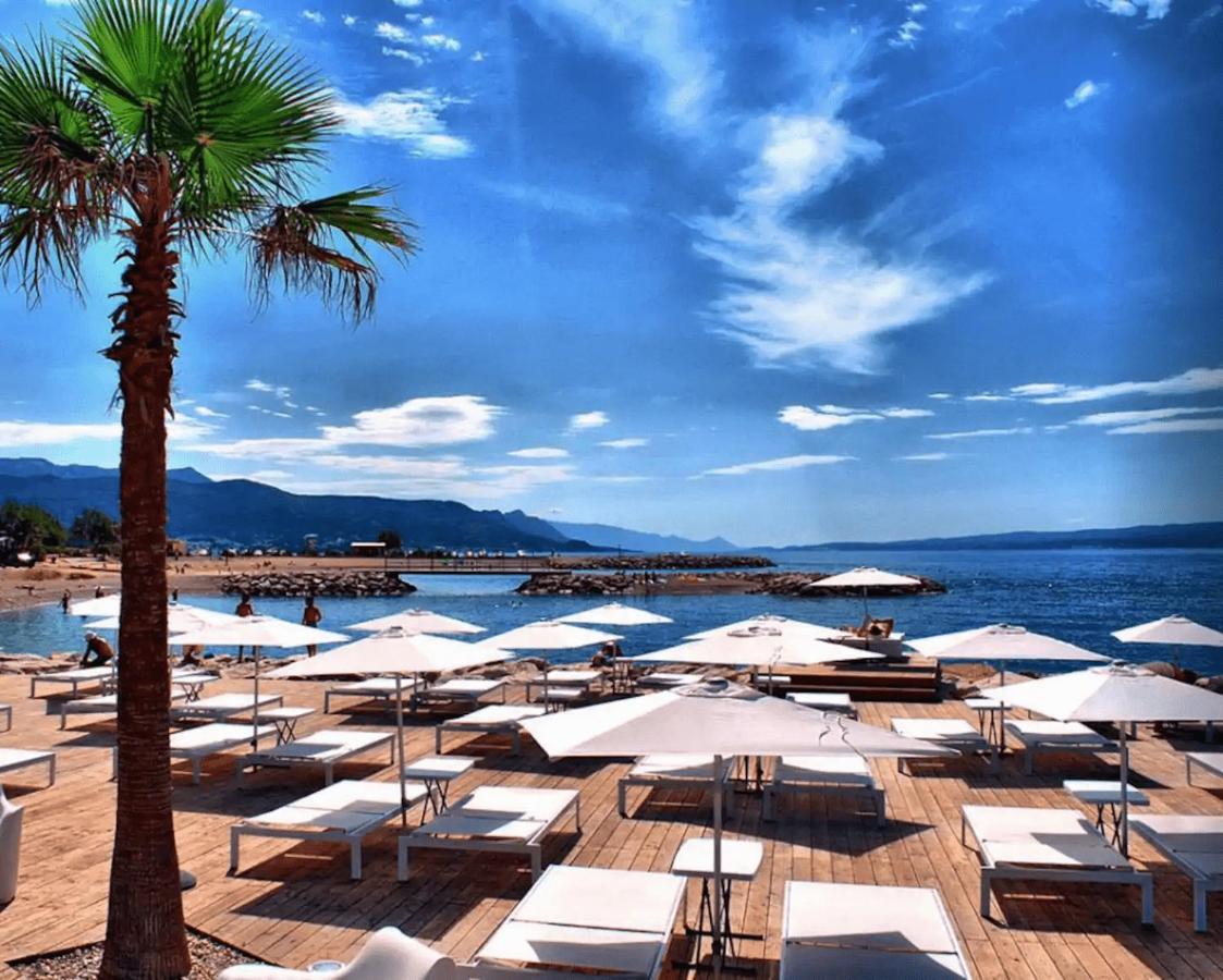 Beach Apartment Butterfly With Sea View สปลิท ภายนอก รูปภาพ