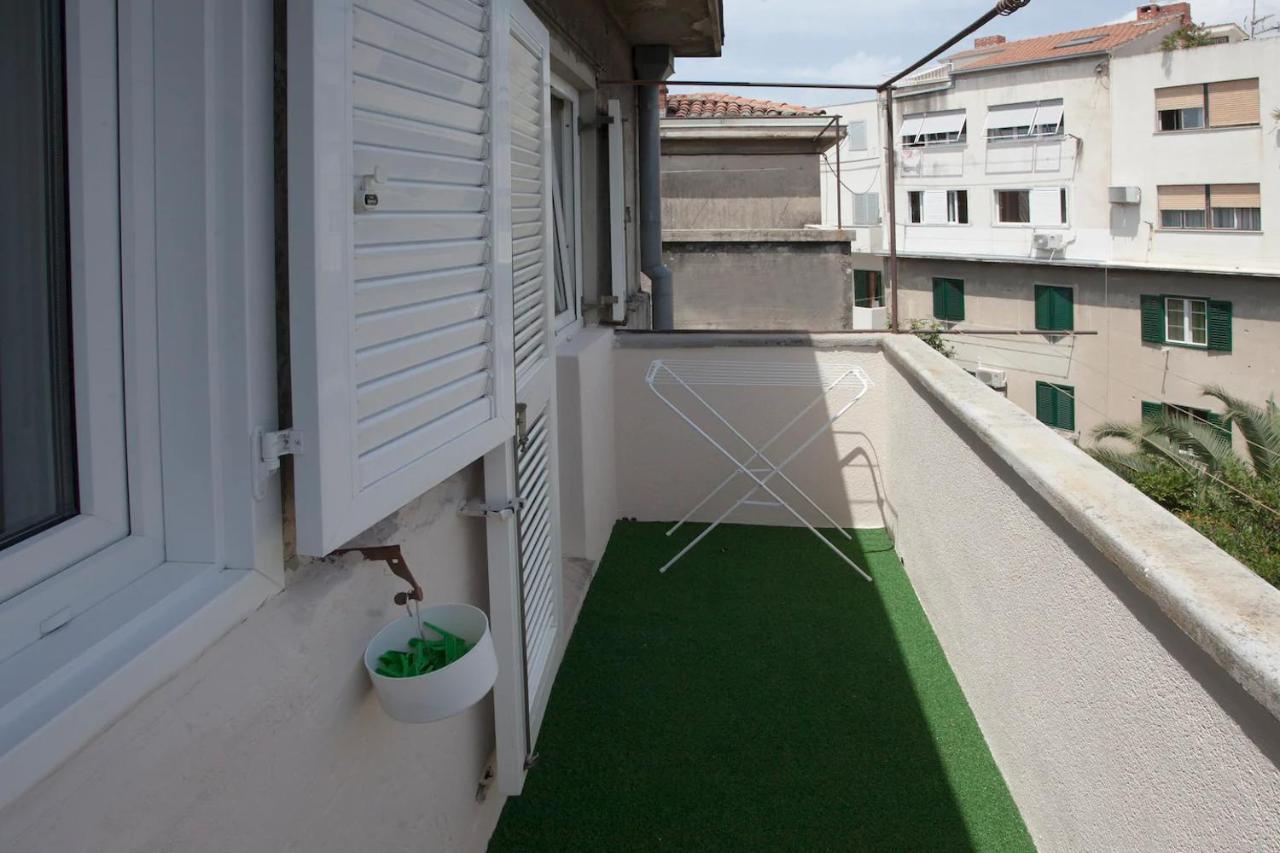 Beach Apartment Butterfly With Sea View สปลิท ภายนอก รูปภาพ