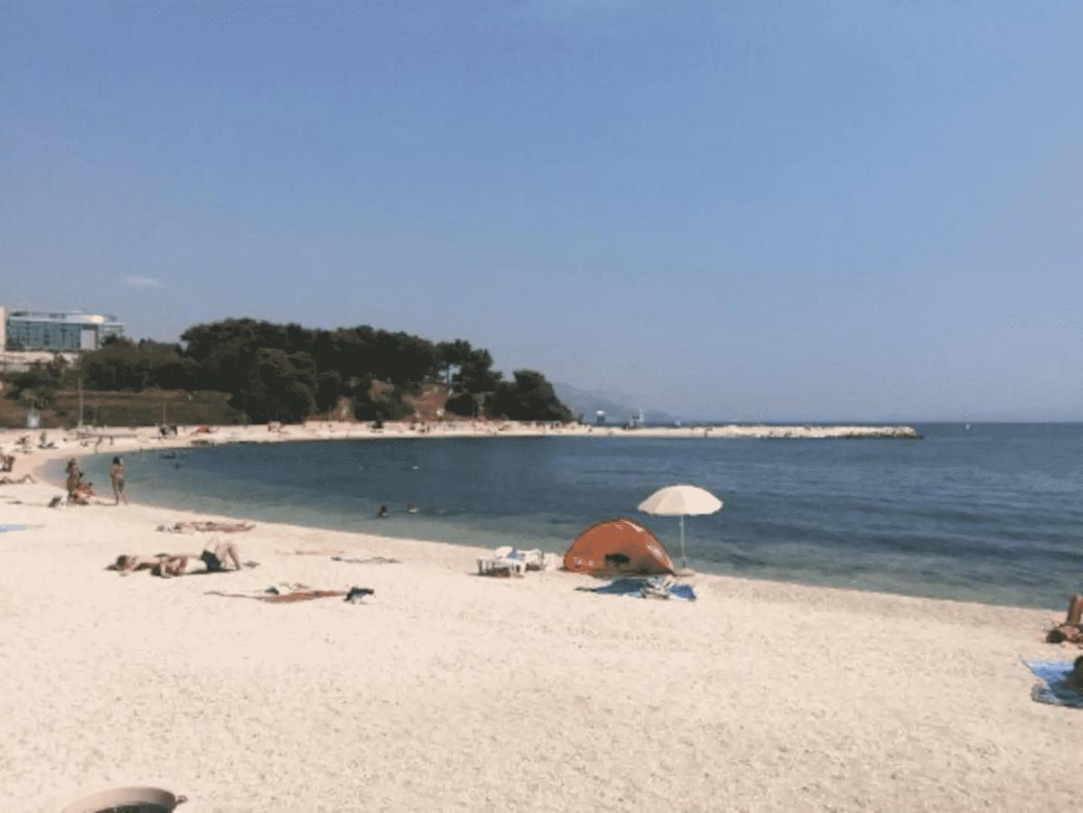 Beach Apartment Butterfly With Sea View สปลิท ภายนอก รูปภาพ